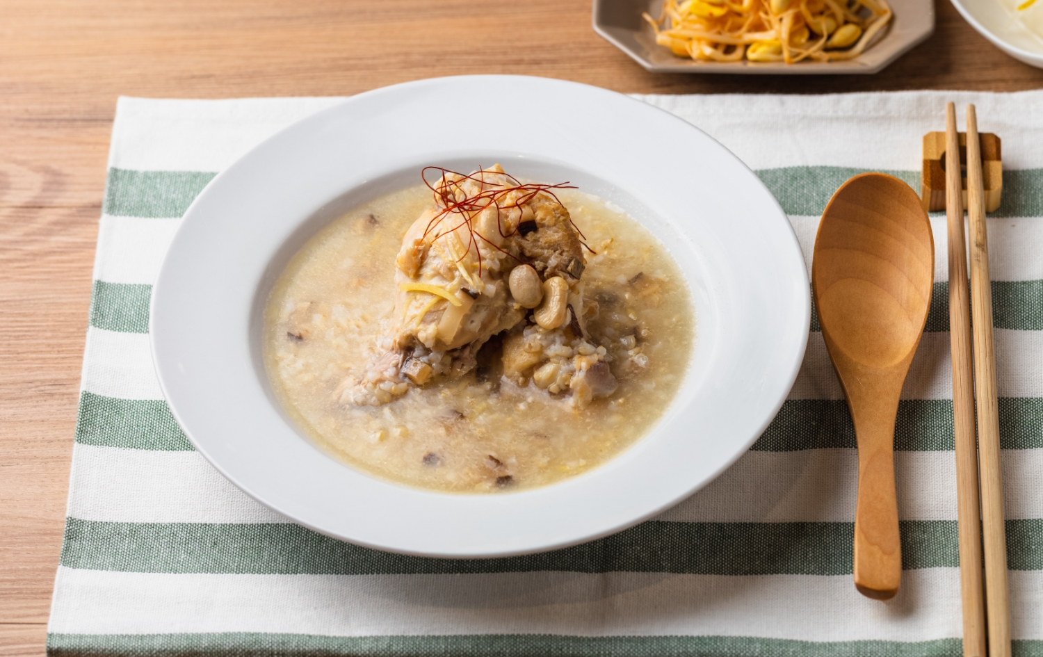 冬の健康応援キャンペーン　鶏のサムゲタン風スープ